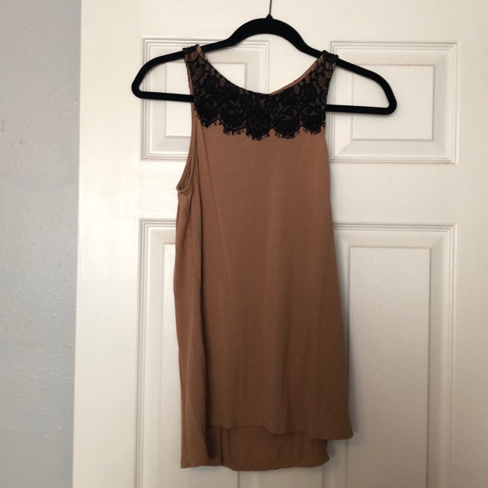 Tank top with lace